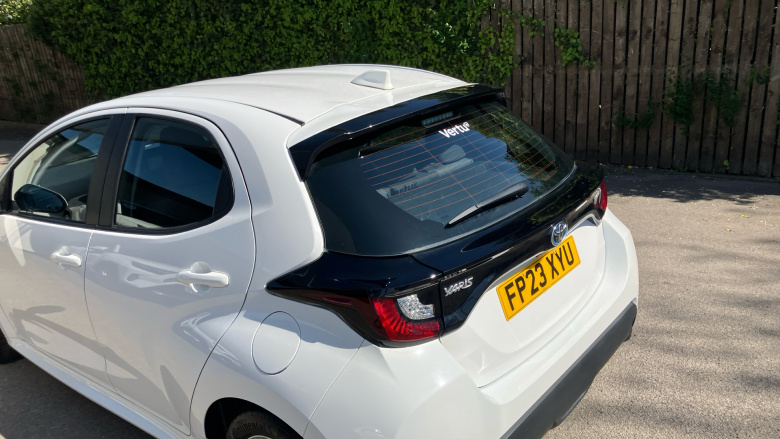 Toyota Yaris 1.5 Hybrid Icon 5dr CVT Hybrid Hatchback